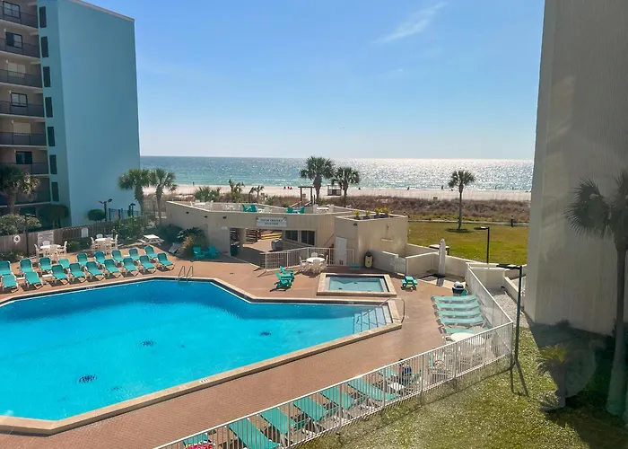 Beachfront Studio - Perfect Location - Free Beach Chairs